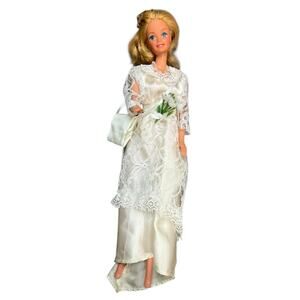 Vintage Barbie Doll Wedding fantasy Bride 1966 Mattel EUC